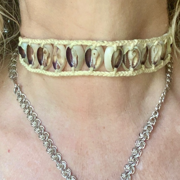 🧡 VTG Hippie Reversible Handmade Crochet Cowrie Sea Shell Choker - Cowrie Shell - Picture 2 of 9